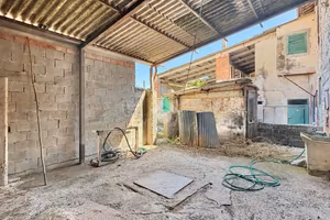CASA SEMINDIPENDENTE A MONSUMMANO TERME