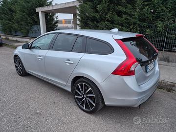 Volvo v60 d2