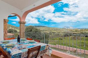 Piano terra con vista su Tavolara