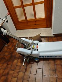 Montascale cingolato 