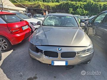 BMW Serie 3 toring sinistrata