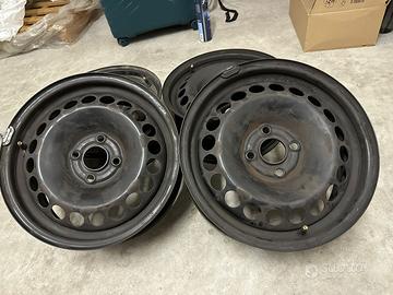 Cerchi neri Opel corsa 2008 R 15