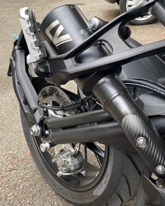 Terminale di scarico LeoVince LV-10 Full Black