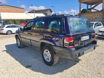 Jeep Cherokee 2.5