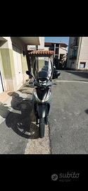 Honda SH 300