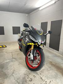RSV4 1100 - 2025