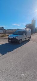 Fiat Doblò 1.4 T-Jet Metano 