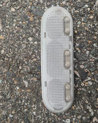 plafoniera nissan juke 1 serie