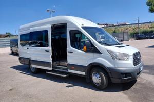 Ford transit 18 posti