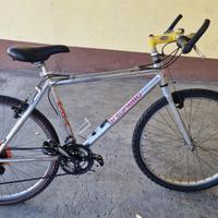 Mtbk ruote di 26"  telaio alluminio