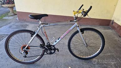 Mtbk ruote di 26"  telaio alluminio