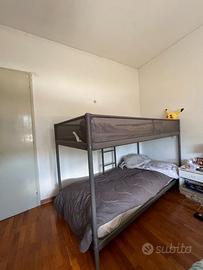 letto a castello in metallo