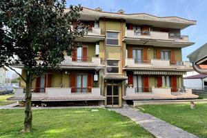 3 LOCALI A CASTEL ROZZONE