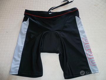 Costume Arena x Hydrobike o Aqua Spinning