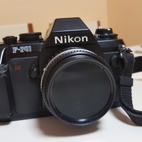 Macchina Fotografica NIKON F301 + zoom Vivitar