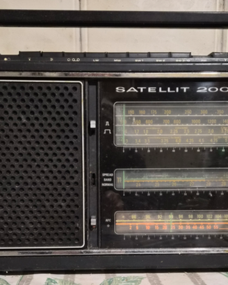 Grundig Satellit 2000