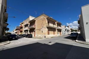 5 LOCALI A MAZARA DEL VALLO