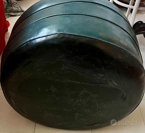 Pouf vintage in pelle verde