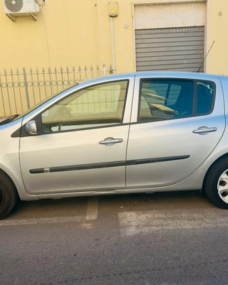La Renault Clio anno  2008