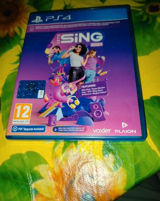 Giochi PS4 + Microfono Let’s Sing 2024