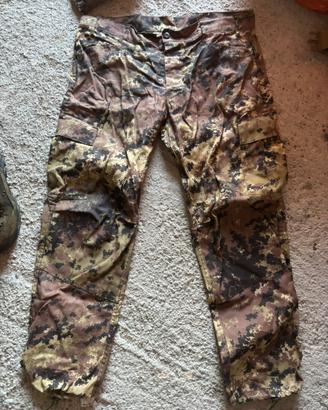 Giacca e pantaloni da softair