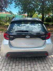 TOYOTA YARIS 1.5 HYBRID 
