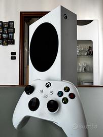 Xbox Series S + Controller + Cuffie + Accessori