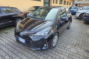 TOYOTA Yaris 1.5 Hybrid 5 porte Business