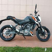 KTM Duke 125