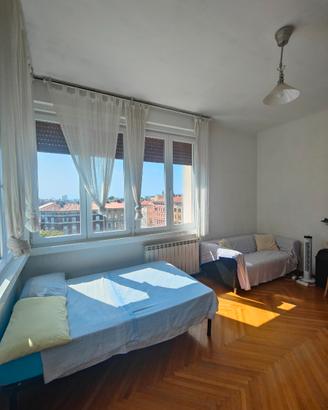 Xx settembre ultimo piano vista città e mare