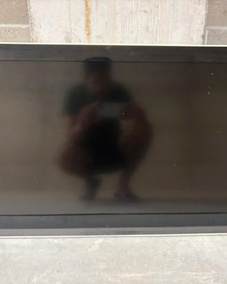 Smart tv 32’ a muro Sharp + tv fire stick amazon