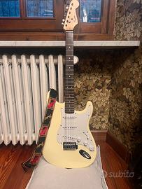 Chitarra Elettrica Fender Squinter + amplificatore