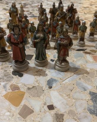 Collezione scacchi artistici Nigri  Camelot