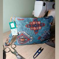 Pochette artigianale azzurra