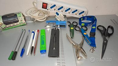 materiale ufficio scrivania