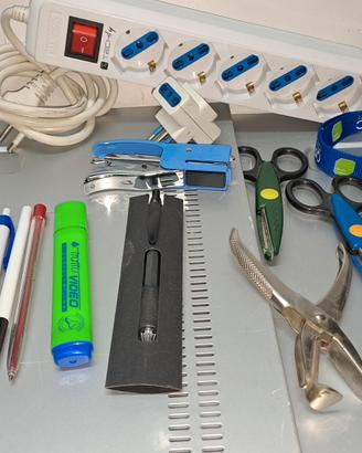 materiale ufficio scrivania