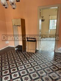 Casa singola con cortile a Santa Venerina