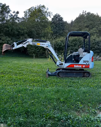 Bobcat 325