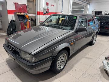 Alfa 75 twinspark ASI prima vernice
