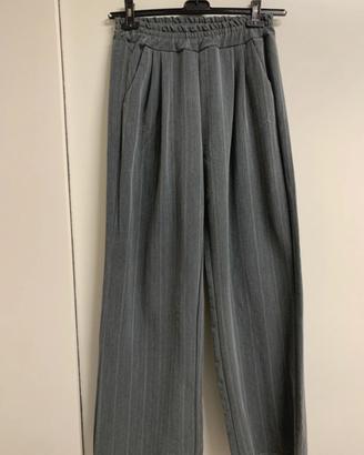 Pantaloni gamba larga