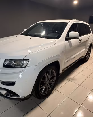 JEEP GR. CHEROKEE SUMMIT DEL 2014 3.0 D 4X4 GANCIO