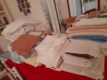 Asciugamani  lenzuola, ecc ecc