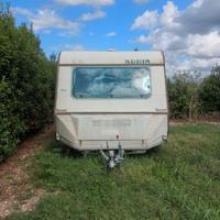 Roulotte Adria 0 KW 4050