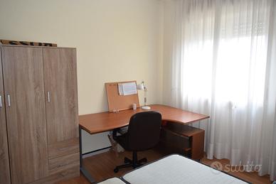 Camera arredata per studentessa