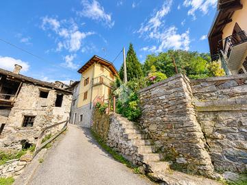 CASA SEMINDIPENDENTE A MAZZO DI VALTELLINA