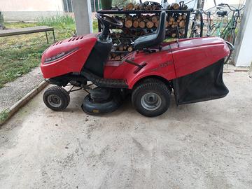 trattorino tagliaerba 