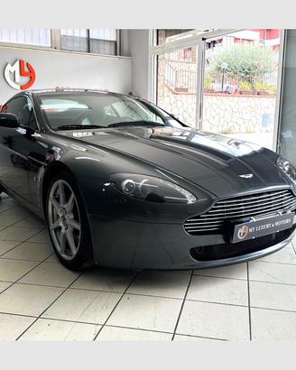 ASTON MARTIN V8 Vantage Coupé CAMBIO MANUALE