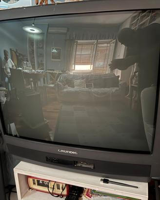 Tv LG e Grundig a tubo catodico