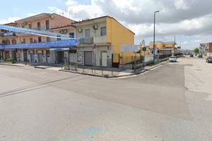 Negozio a Napoli, via Provinciale Madonnelle