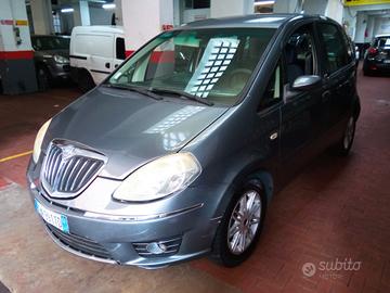Lancia MUSA 1.4 16V Poltrona Frau